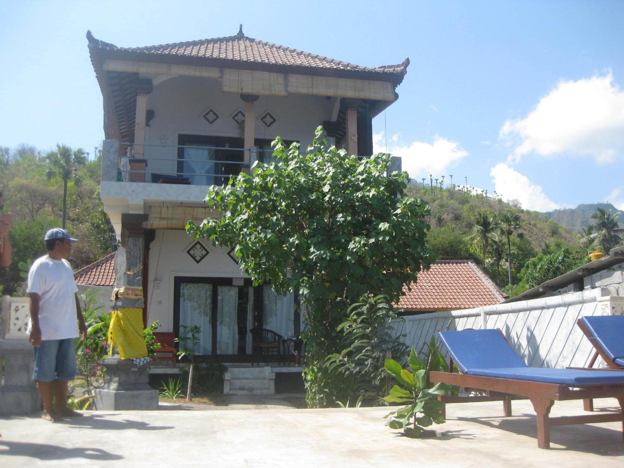 Bubu Racok Homestay アメッド エクステリア 写真
