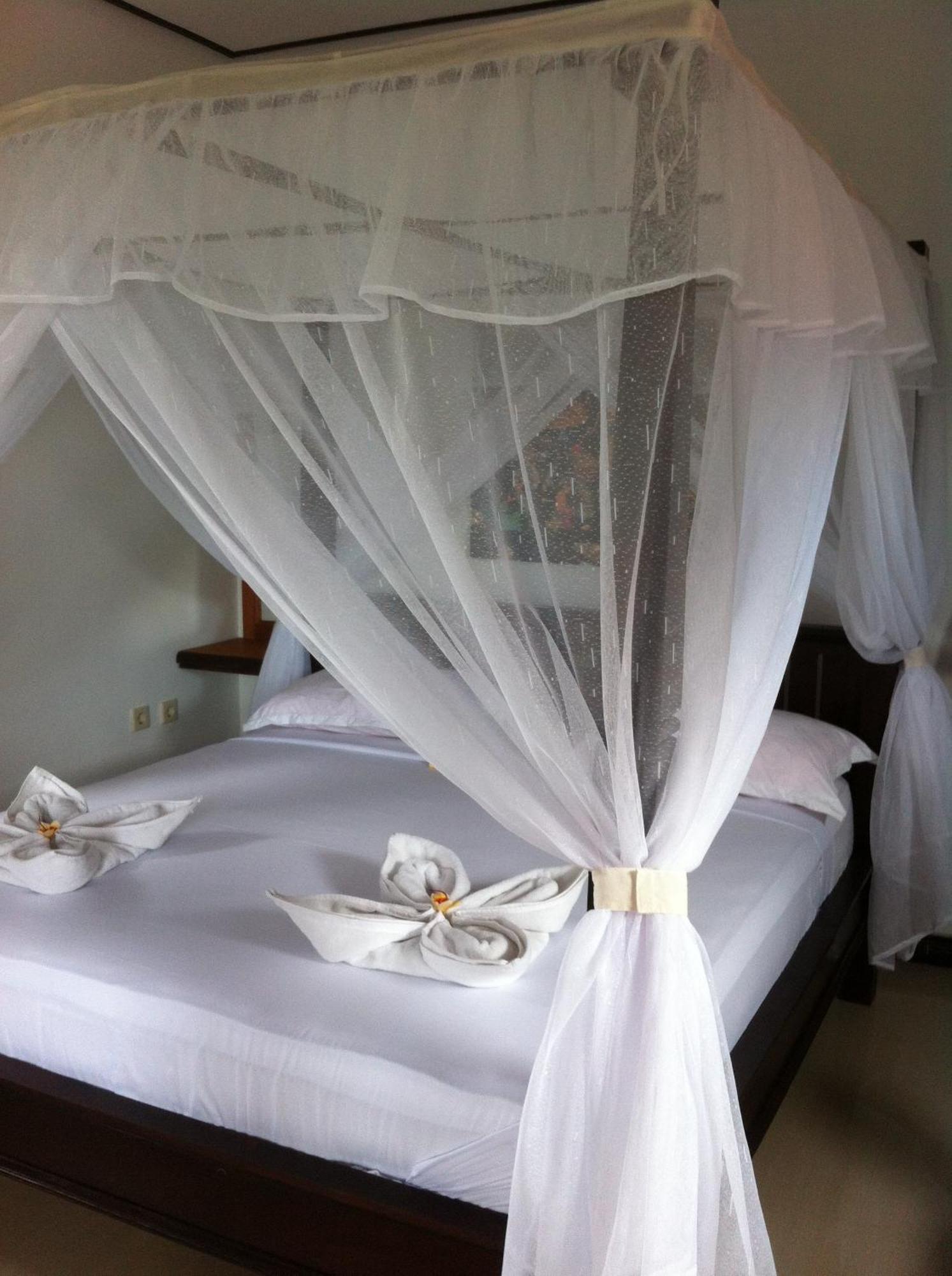 Bubu Racok Homestay アメッド 部屋 写真